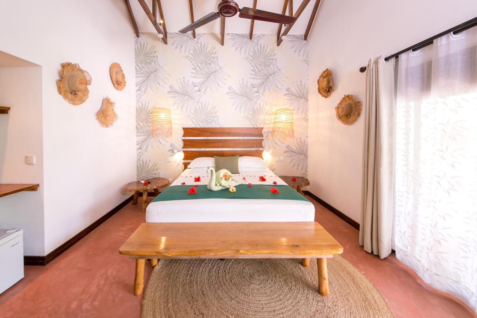 Les Lauriers Eco Hotel Anse Volbert Village  Bagian luar foto